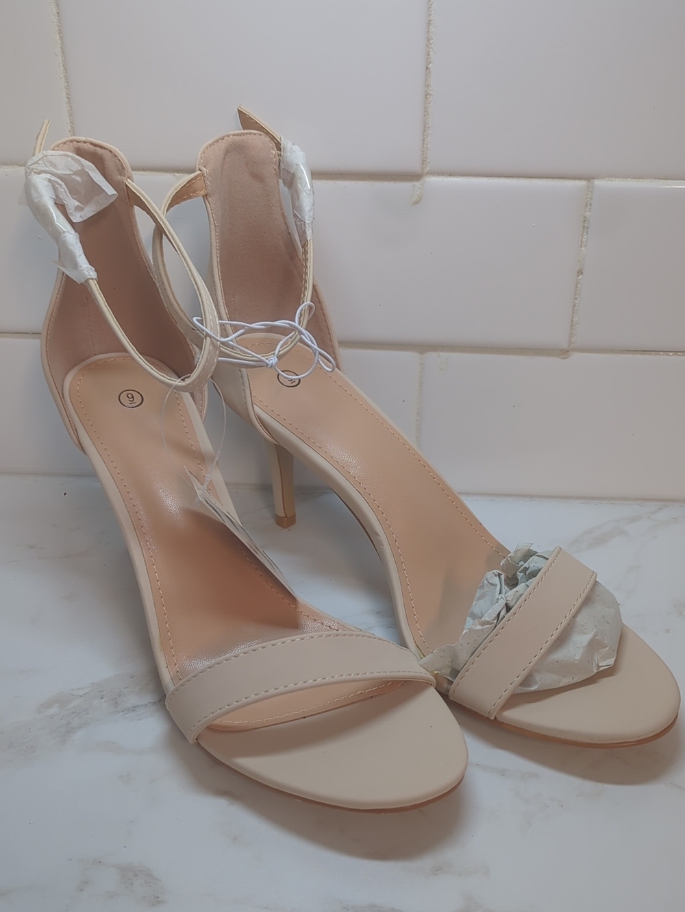 NEW FASHION HEELS